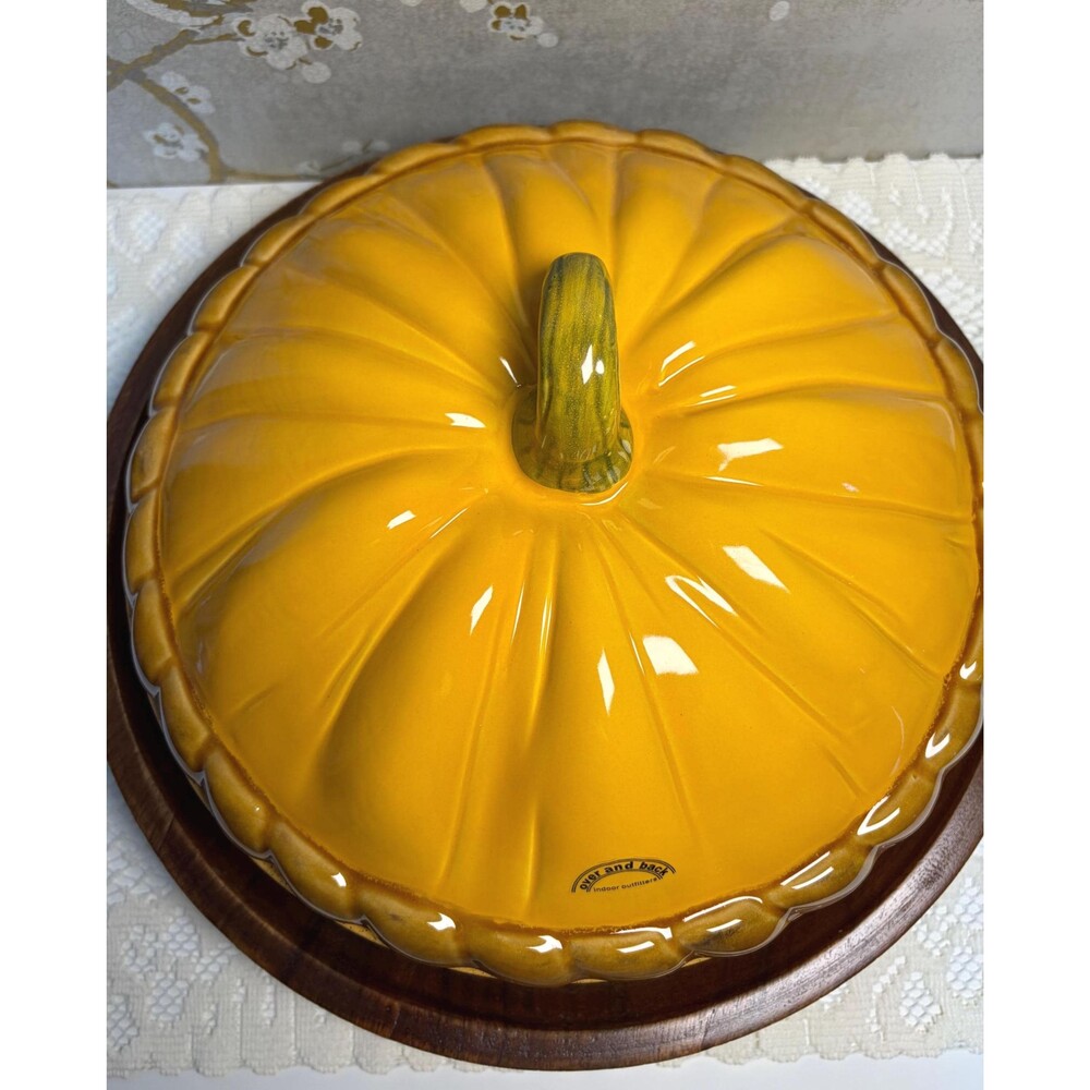 VTG Over and Back Ceramic Pumpkin Pie Dish Covered Casserole Baker Harvest Fall